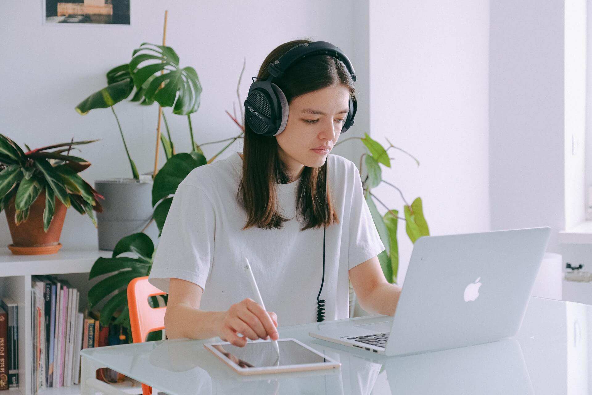 Working in agency