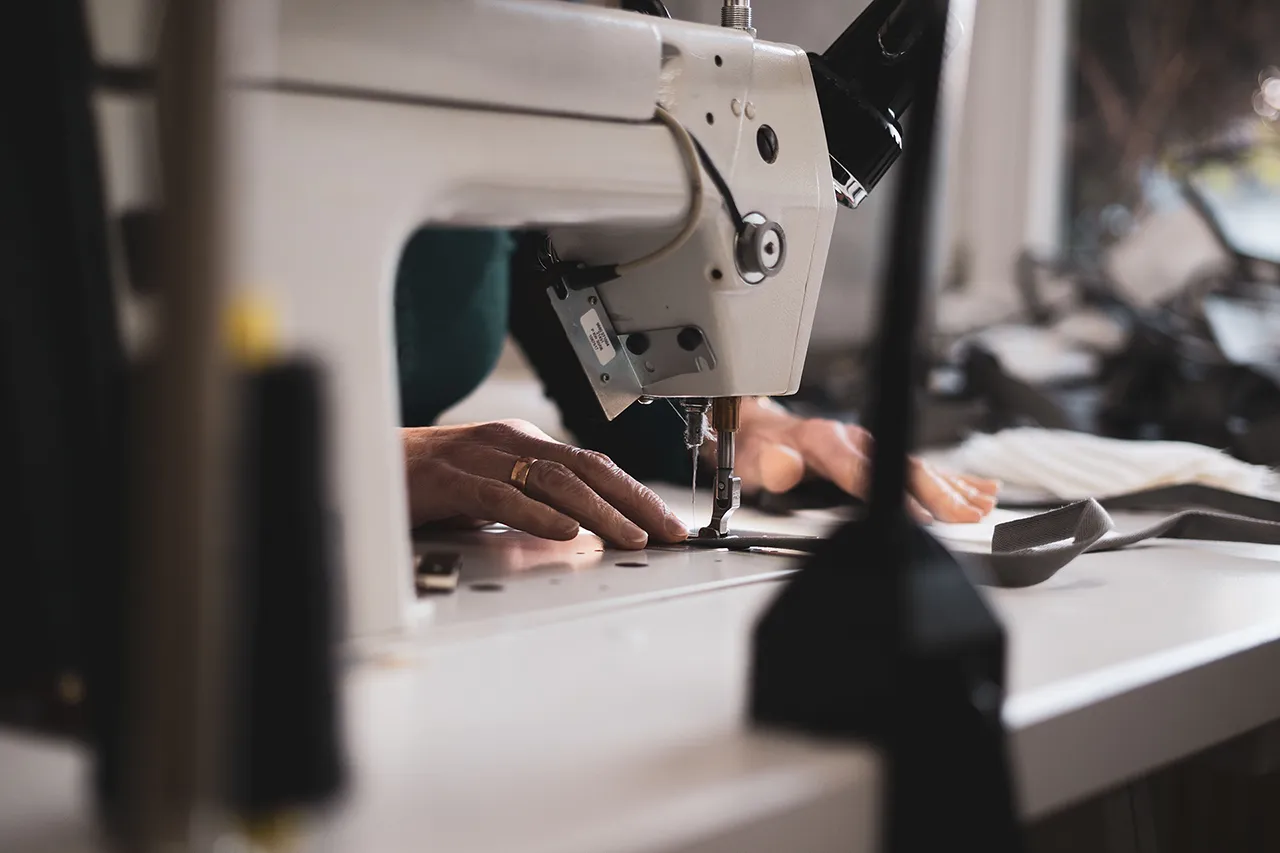 裾上げ・着丈調整などのカスタマイズ