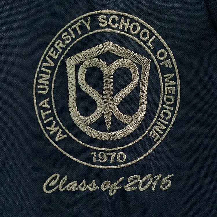 AKITA UNIVERSITY SCHOOL OF MEDICINE Class of 2016 の刺繍（ディテール）