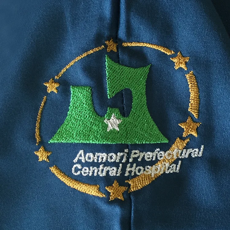 Aomori Prefectural Central Hospital のオリジナルロゴ・地図。医療スクラブ・白衣に施した刺繍の実績