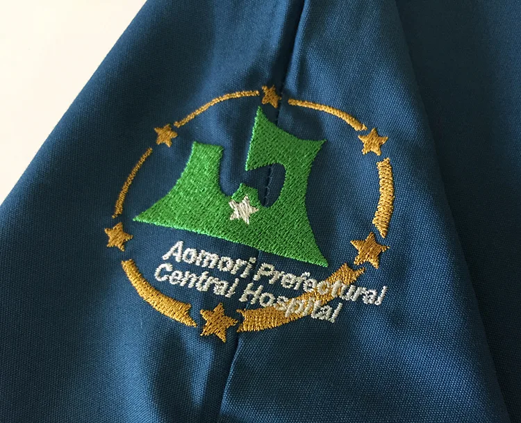 Aomori Prefectural Central Hospital の刺繍（ディテール）
