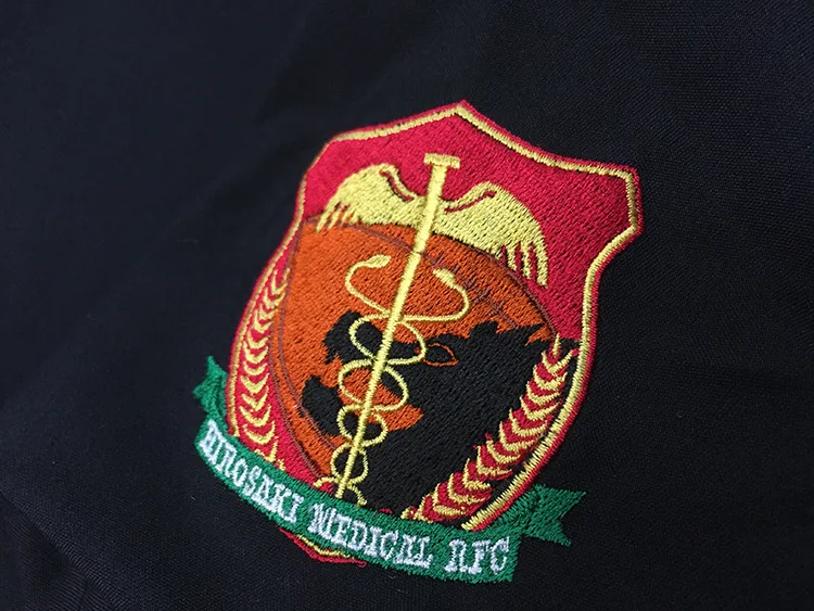 HIROSAKI MEDICAL R.F.C の刺繍（ディテール）