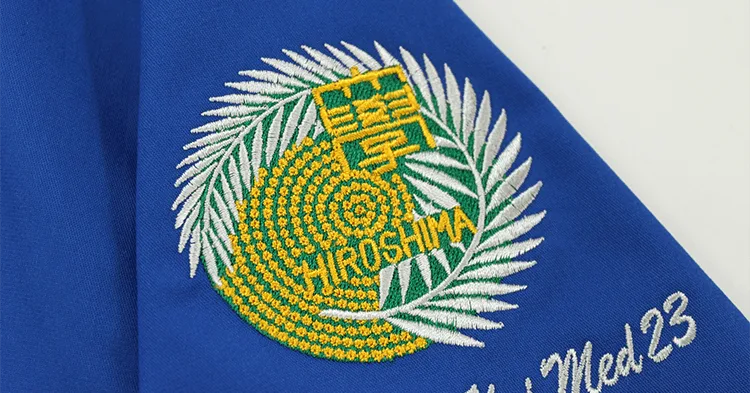 Hiroshima Univ. Med 23 の刺繍（ディテール）