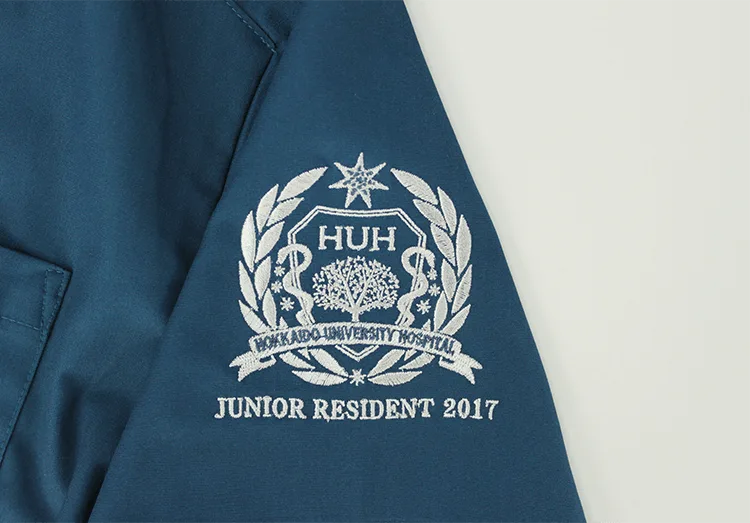 HOKKAIDO UNIVERSITY HOSPITAL JUNIOR RESIDENT 2017 の刺繍（ディテール）