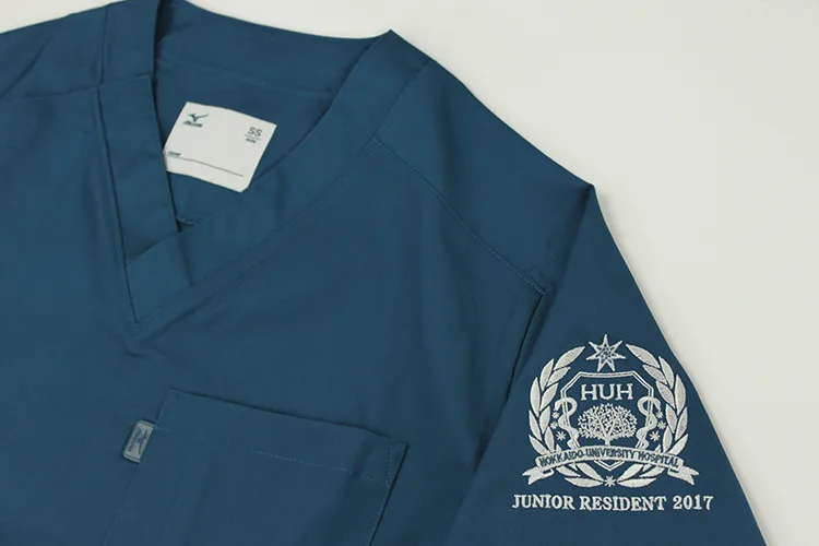 HOKKAIDO UNIVERSITY HOSPITAL JUNIOR RESIDENT 2017 の刺繍（ディテール）