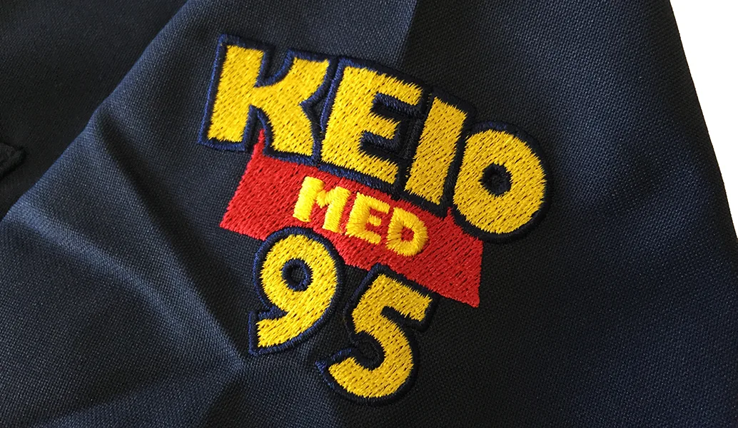 KEIO MED 95 の刺繍（ディテール）