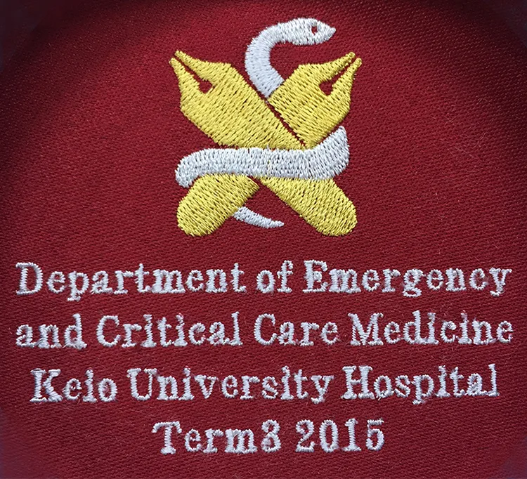 Keio University Hospital Team3 2015 の救急救命科・校章。医療スクラブ・白衣に施した刺繍の実績