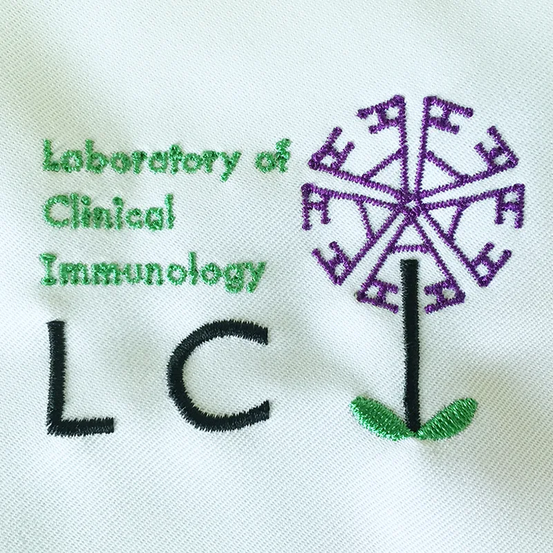 Laboratory of Clinical Immunology のオリジナルロゴ・ラボ・研究室。医療スクラブ・白衣に施した刺繍の実績