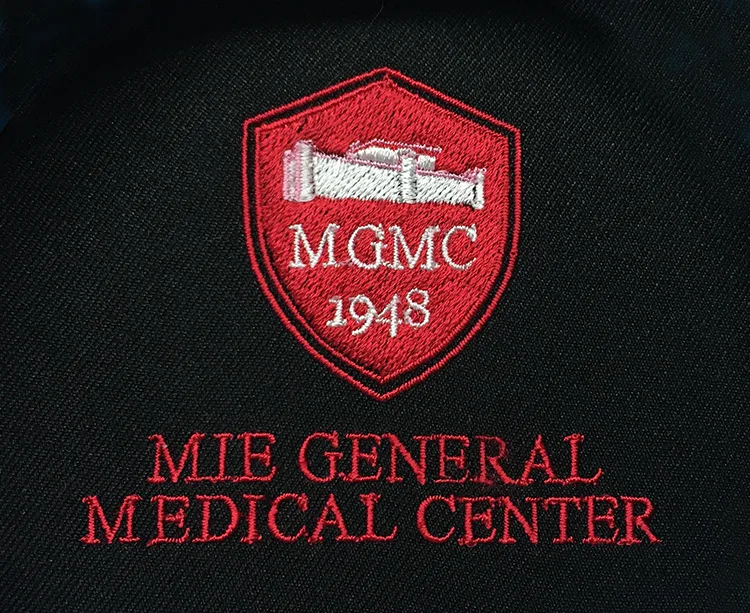 MIE GENERAL MEDICAL CENTER のエンブレム・建物。医療スクラブ・白衣に施した刺繍の実績