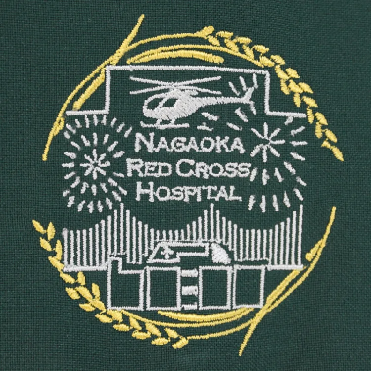 NAGAOKA RED CROSS HOSPITAL のオリジナルロゴ・ドクターヘリ。医療スクラブ・白衣に施した刺繍の実績