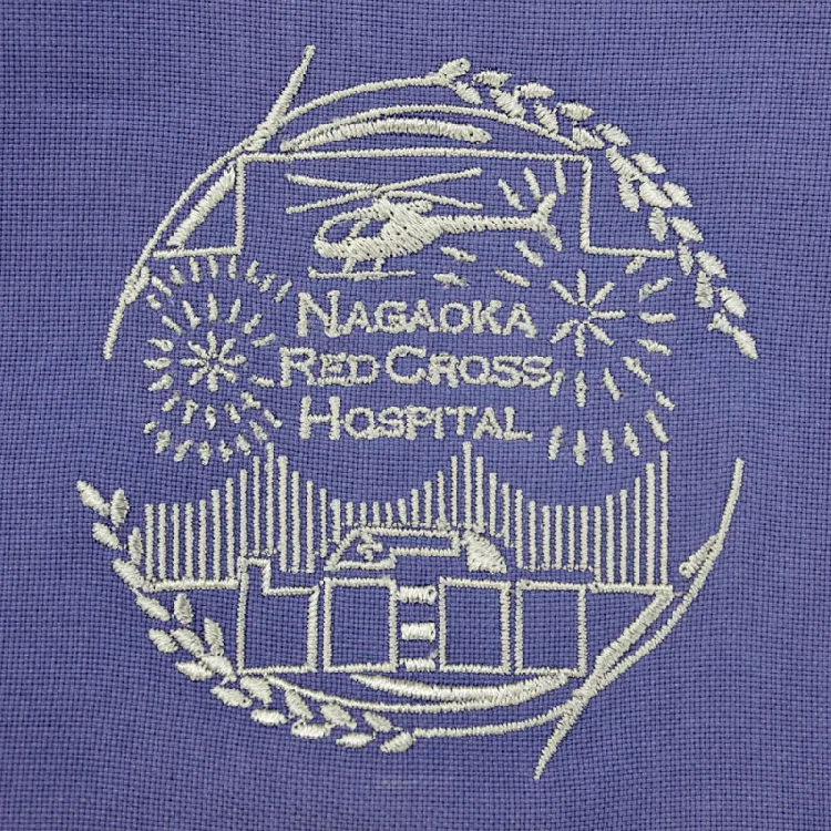 NAGAOKA RED CROSS HOSPITAL の刺繍（ディテール）