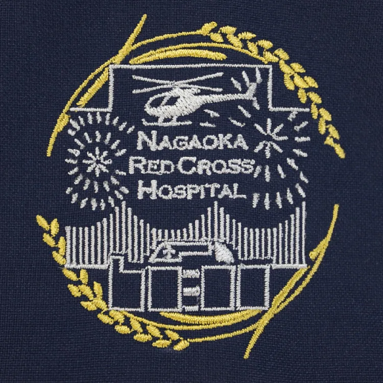 NAGAOKA RED CROSS HOSPITAL の刺繍（ディテール）