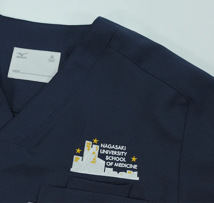 NAGASAKI UNIVERSITY SCHOOL OF MEDICINE の刺繍（ディテール）