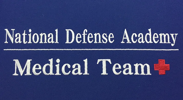 National Defense Academy Medical Team のオリジナル・グランバック刺繍。医療スクラブ・白衣に施した刺繍の実績