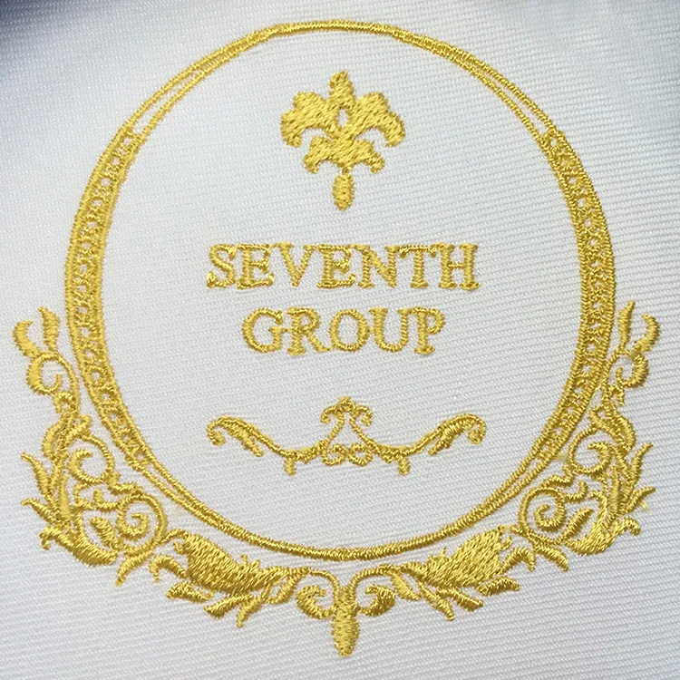 SEVENTH GROUP のエンブレム・オリジナルロゴ。医療スクラブ・白衣に施した刺繍の実績