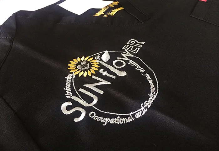 SUN FlowER の刺繍（ディテール）