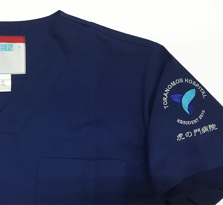 TORANOMON HOSPITAL Resident 2015 の刺繍（ディテール）