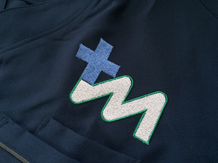 Tsukuba Medical Center Hospital の刺繍（ディテール）