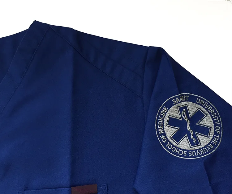 UNIVERSITY OF THE RYUKYUS SCHOOL OF MEDICINE SAMIT の刺繍（ディテール）