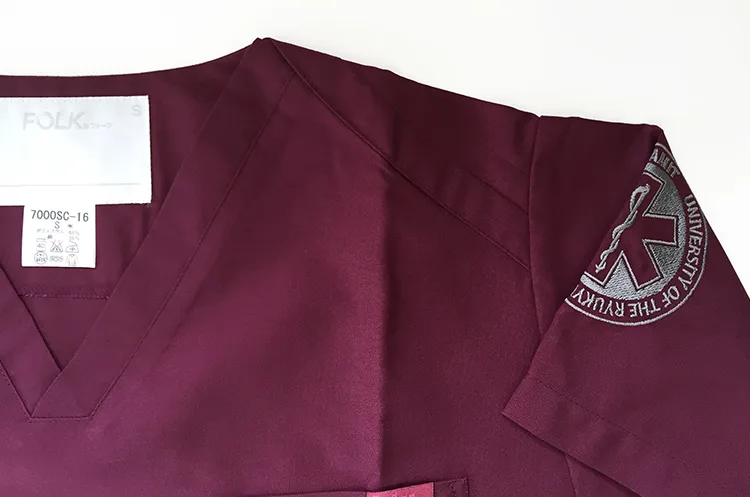 UNIVERSITY OF THE RYUKYUS SCHOOL OF MEDICINE SAMIT の刺繍（ディテール）
