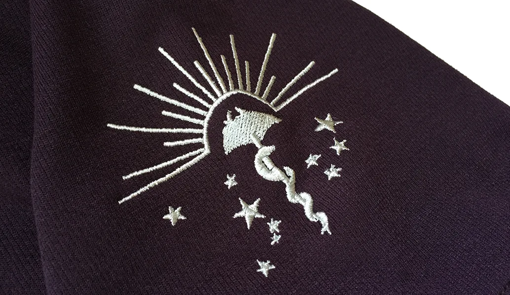 YAEYAMA の刺繍（ディテール）