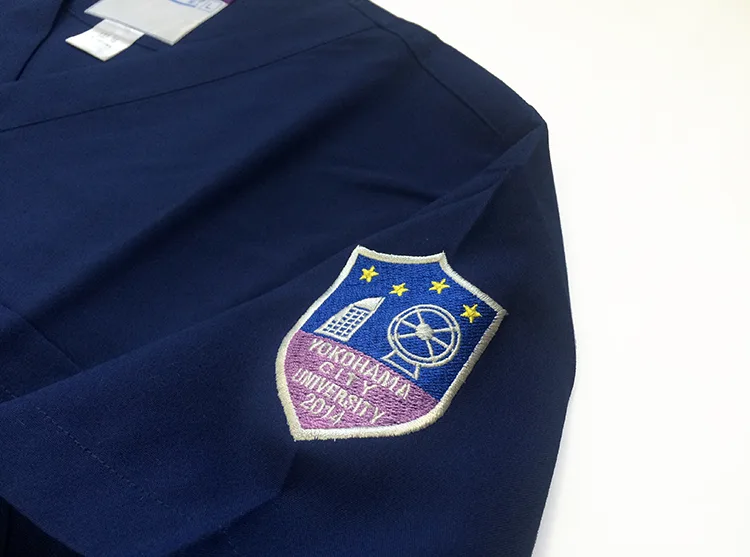 YOKOHAMA CITY UNIVERSITY 2014 の刺繍（ディテール）