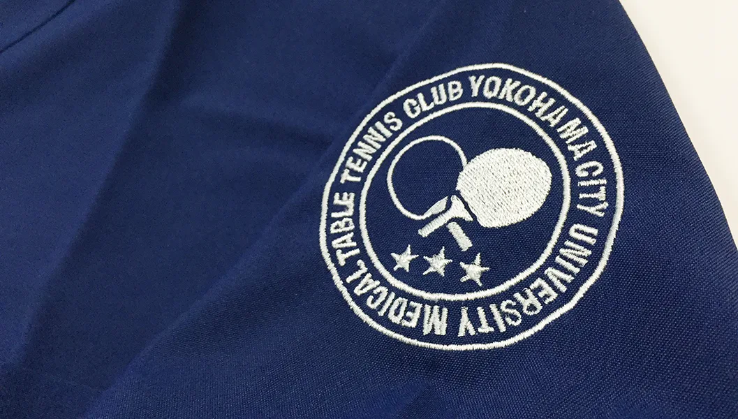 YOKOHAMA CITY UNIVERSITY MEDICAL TABLE TENNIS CLUB の刺繍（ディテール）