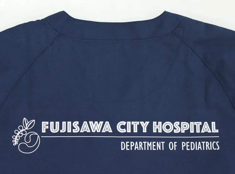 FUJISAWA CITY HOSPITAL DEPARTMENT OF PEDIATRICS のホワイト系・単色プリント。医療スクラブ・白衣に施したプリントの実績