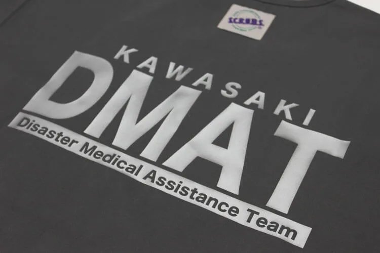 KAWASAKI DMAT のプリント（ディテール）